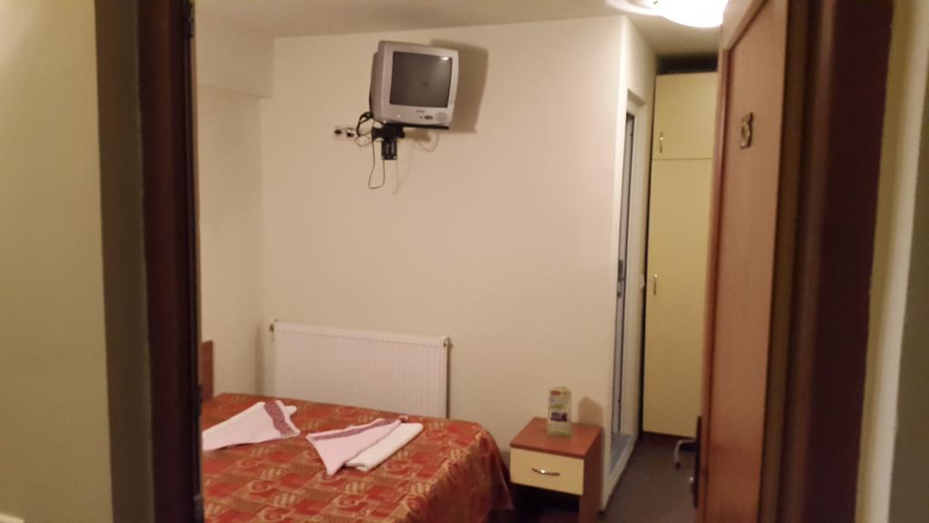 Complex Europa L.G Motel Ploiesti Room photo